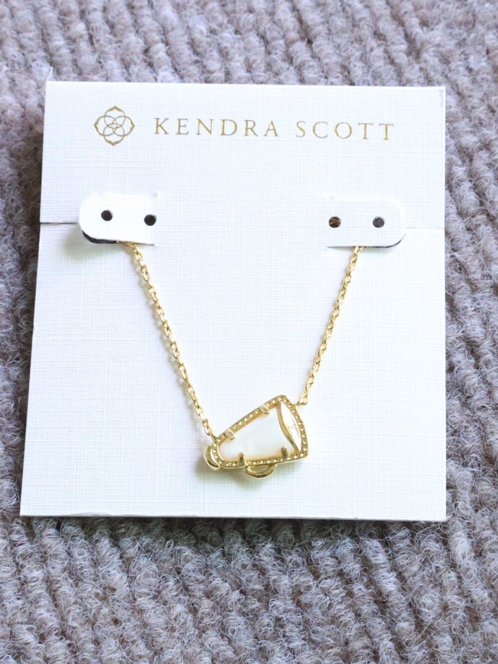 Kendra Scott Cheer Gold White Mother-of-Pearl Pendant Necklace